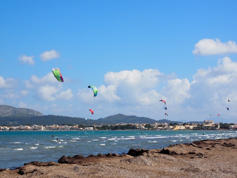 kitesurfing wiatr – jaki jest odpowiedni?