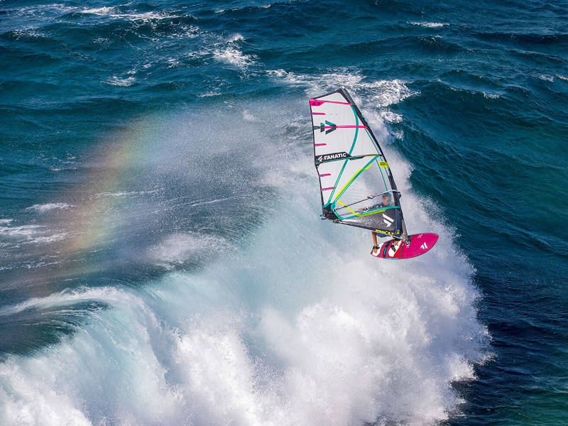 windsurfing wave – żagiel Duotone Super Hero 2020