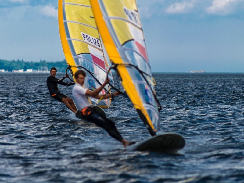 windsurfing formuła – dobór sprzętu