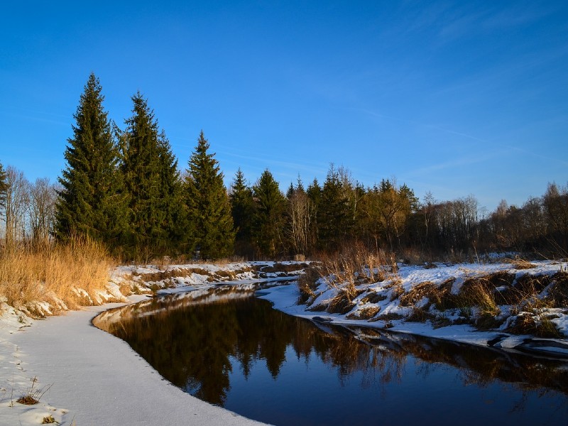 spływ kajakowy zimą – zalety